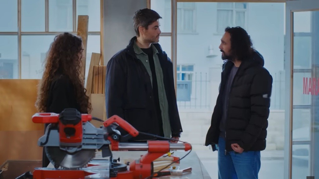 Nana, Poyraz i Semih w warsztacie.