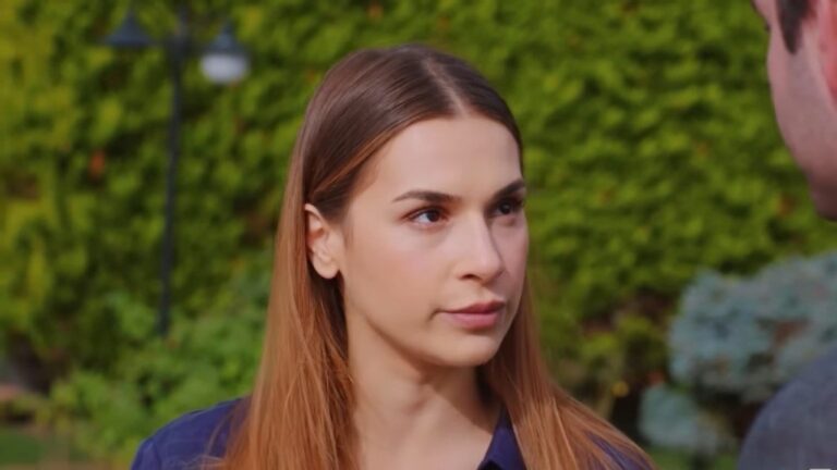 Sila patrzy gniewnie na Leventa.