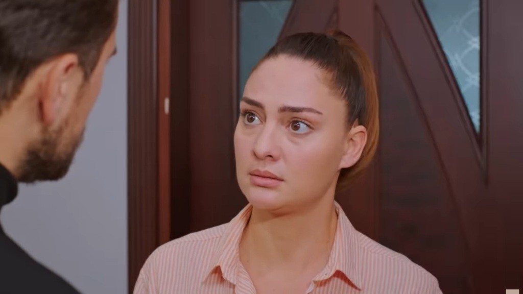 Yildiz patrzy w twarz Kuzeya.