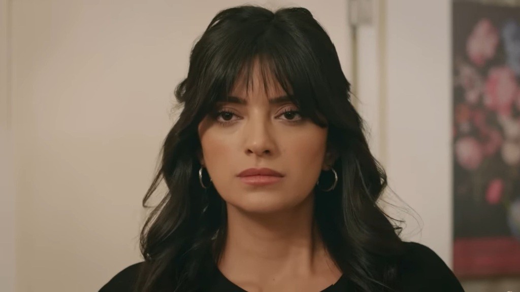 Gozde jest wściekła.