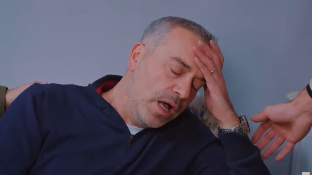 Chory Bulent jest bliski omdlenia.