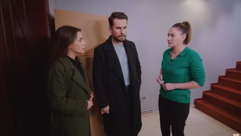 Sila, Kuzey i Yildiz rozmawiają w piwnicy.