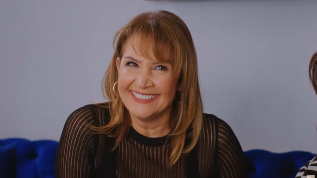 Feraye wybucha śmiechem.