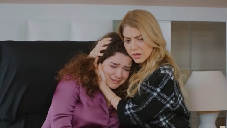 Seda obejmuje zrozpaczoną Melis.