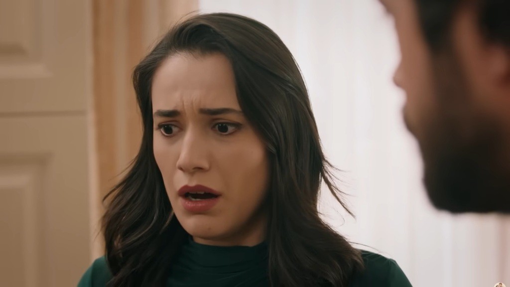 Gulhan jest wstrząśnięta.