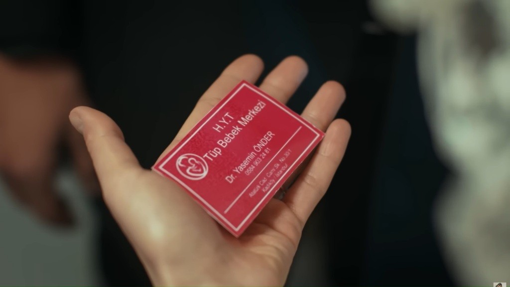 Wizytówka kliniki In Vitro.