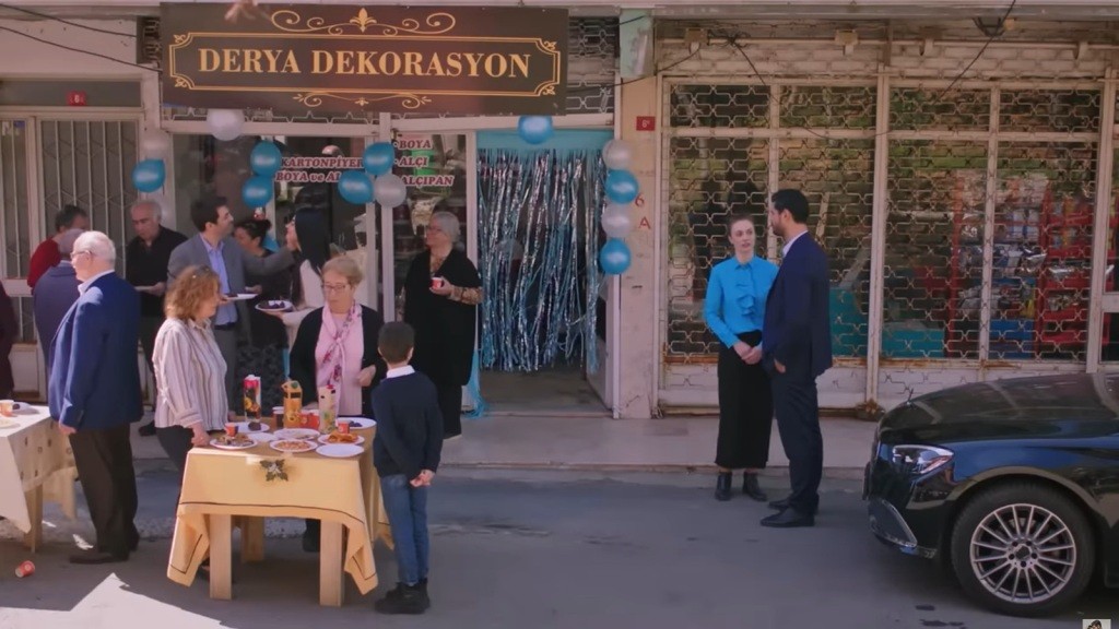 Uroczyste otwarcie sklepu "Derya dekoracje".