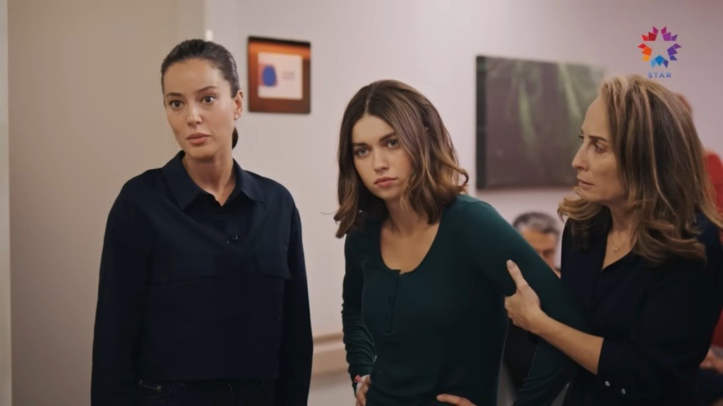 Diyar, Seyran i Esme.