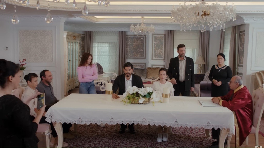 Ślub Cihana i Beyzy w rezydencji.