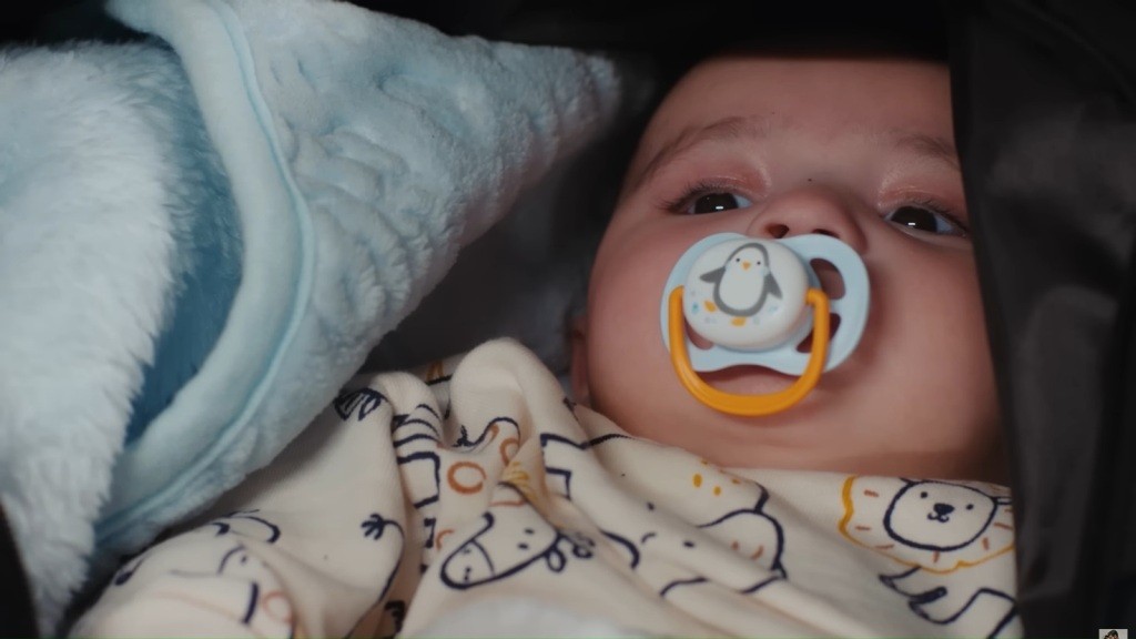 Zbliżenie na Cihana Gurura.